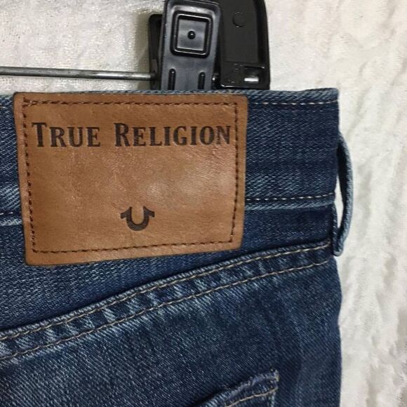 True Religion "Cameron" Patched Distressed Jeans Size 25 - Picture 10 of 12